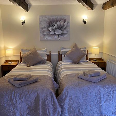 Bryn Melyn Farm Cottages Bala Extérieur photo